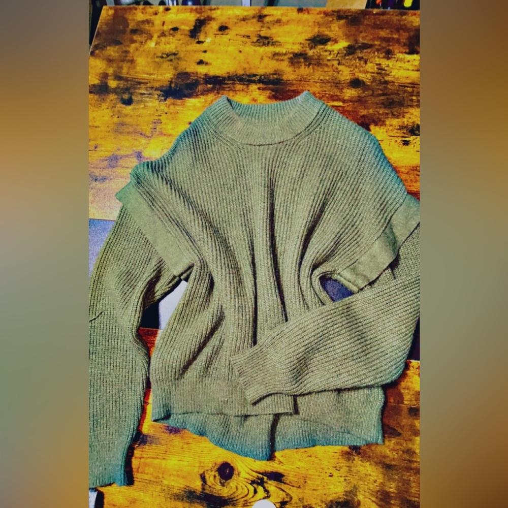 WOMENS SWEATER